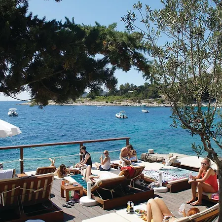 Cozy Apartment In Stari Grad With Wifi Apartment