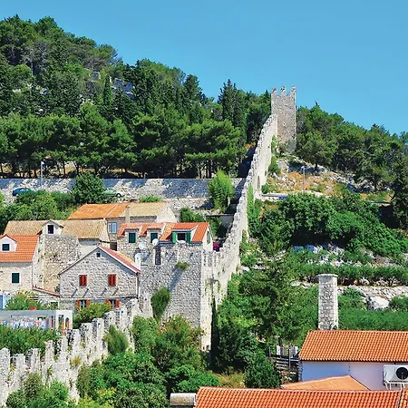 Apartment Ivanje Gomile Bb Croatia